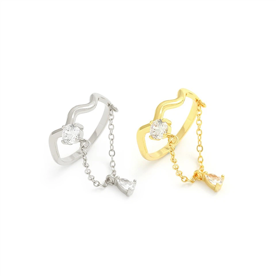 Nuove donne dell'anello della Cz di modo