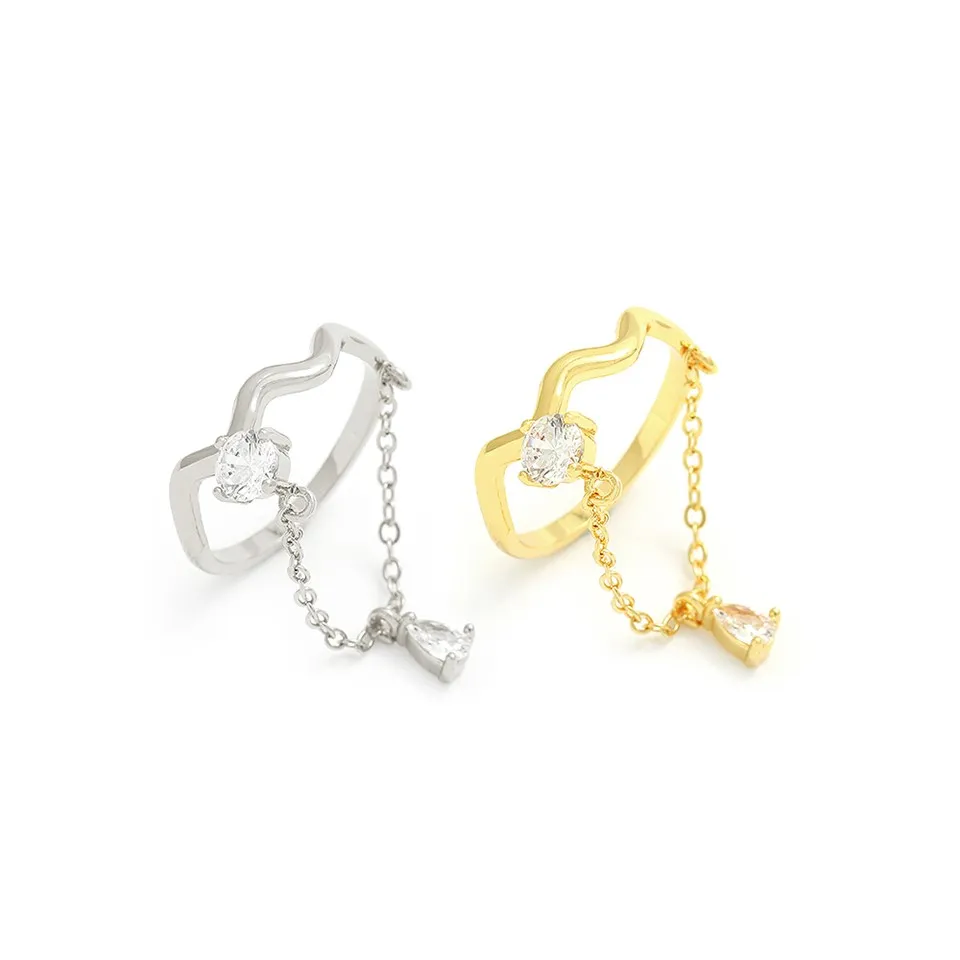 Nuove donne dell'anello della Cz di modo