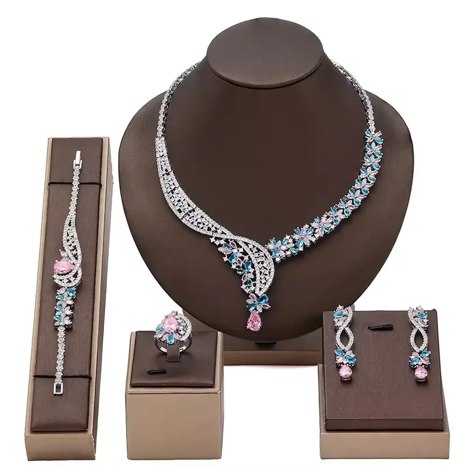 Nuovi set di gioielli da sposa per donna